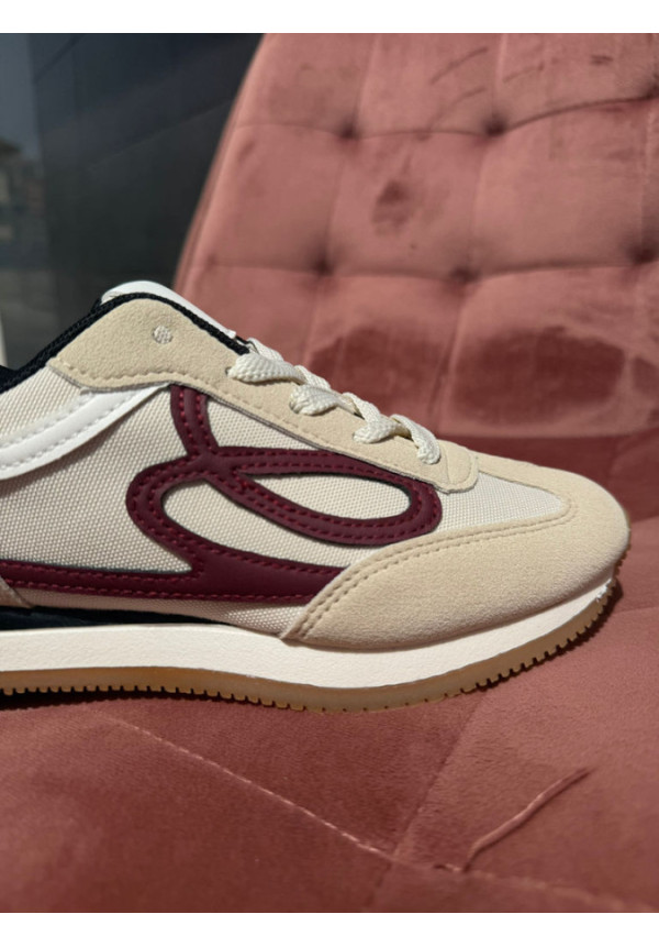 TENIS BEIGE CON DETALLE BURDEO 9183