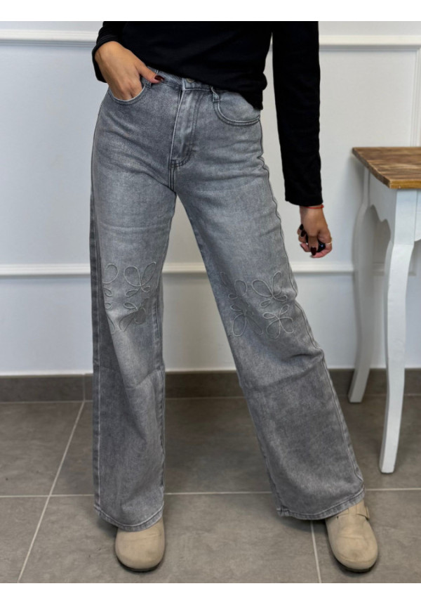JEANS HIGH LEGHT GRIS DETALLE BORDADO 5198
