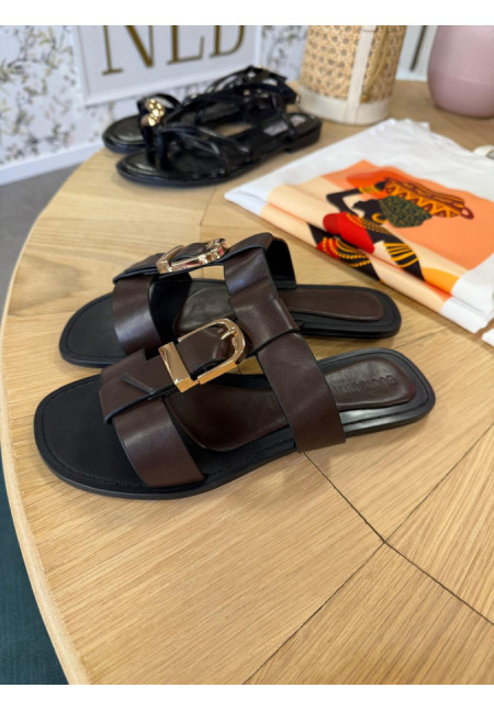 SANDALIA MARRON HEBILLA 52581