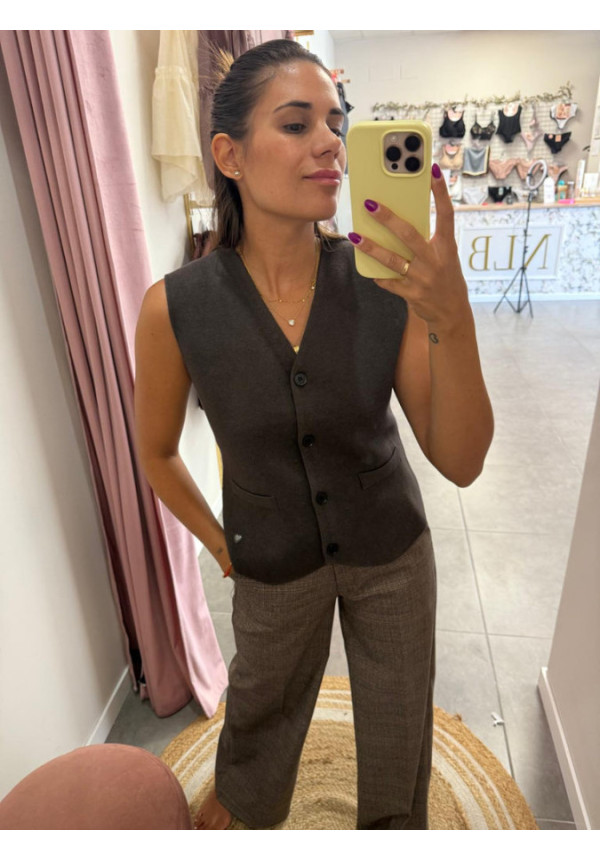 CHALECO PUNTO BOTONES 11541