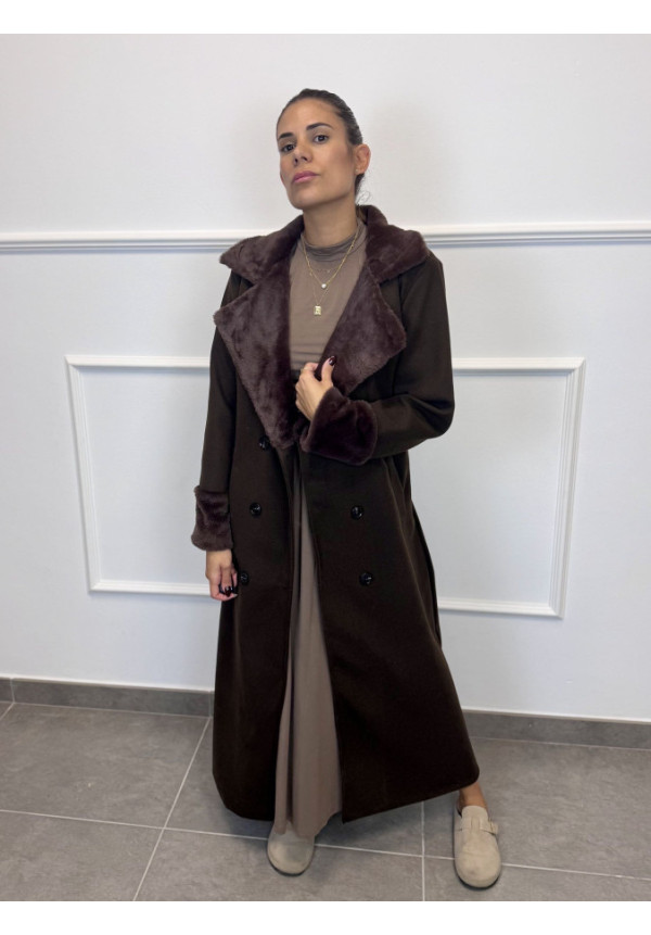 ABRIGO PELOS CUELLO Y MANGAS 4602