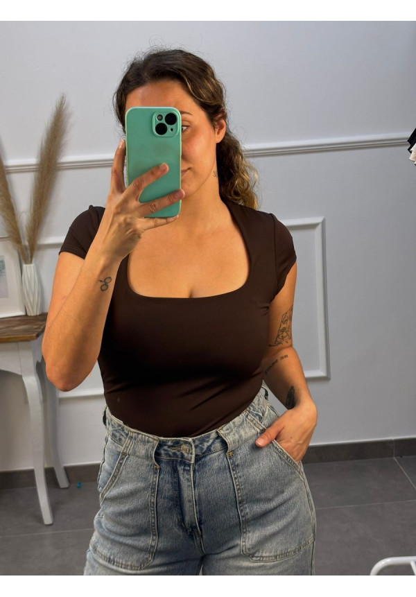 TOP LICRA ESCOTE CUADRADO 38646