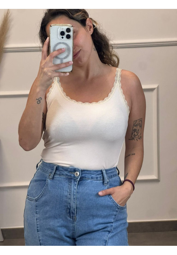 CAMISETA TIRANTE FINO ENCAJE ESCOTE 9161