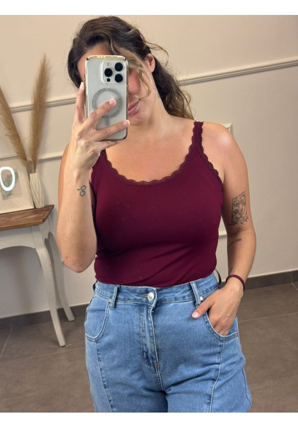 CAMISETA TIRANTE FINO ENCAJE ESCOTE 9161