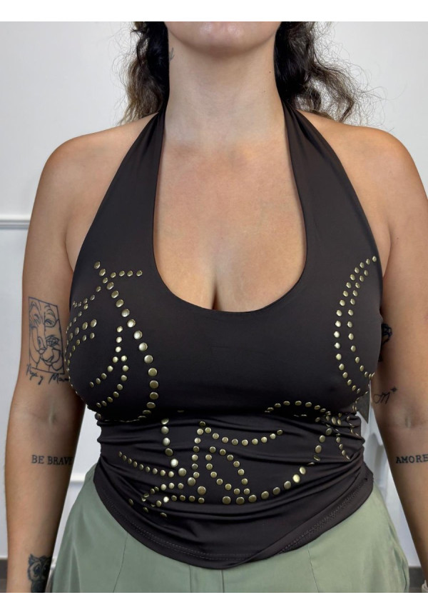 TOP AL CUELLO CON TACHUELA 48777
